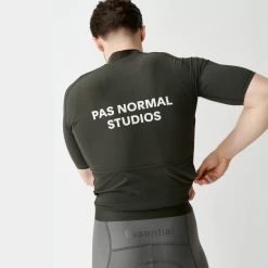 Dark Olive Essential Men's Jersey -Sport Vêtements Magasin 20220210 PNS ESSENTIAL22 853