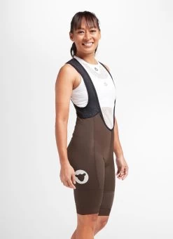 Olive Adventure Women's Bib -Sport Vêtements Magasin C EcomTalent WomensAdv Bib Olive 0002 1200x ba123231 11dc 401c aca7 97464ec48b03