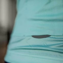 Celeste Recon Men's Jersey -Sport Vêtements Magasin PelotonDeParis Celeste Recon Men CyclingJersey Detail2 VeloVeloSingapore