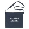 Navy Musette Bag -Sport Vêtements Magasin b31488e4a1ae7f80f9612775d66ce8ab3ee015ed