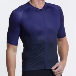 Night Halftone Ultralight Men's Jersey 11 Night Halftone Ultralight Men's Jersey -Sport Vêtements Magasin mens halftone jersey night front detail 2000x daba72ad ccab 4666 95cb 07cec581fabb