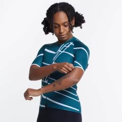 Deep Sea Block Print SE Women's Jersey -Sport Vêtements Magasin womens block print se jersey deepsea front 2 1200x d8614beb eb26 41a7 9a54 f5befa1e910d